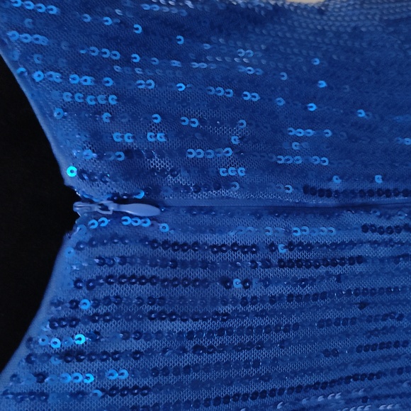 Dress - Picture 3 of 5